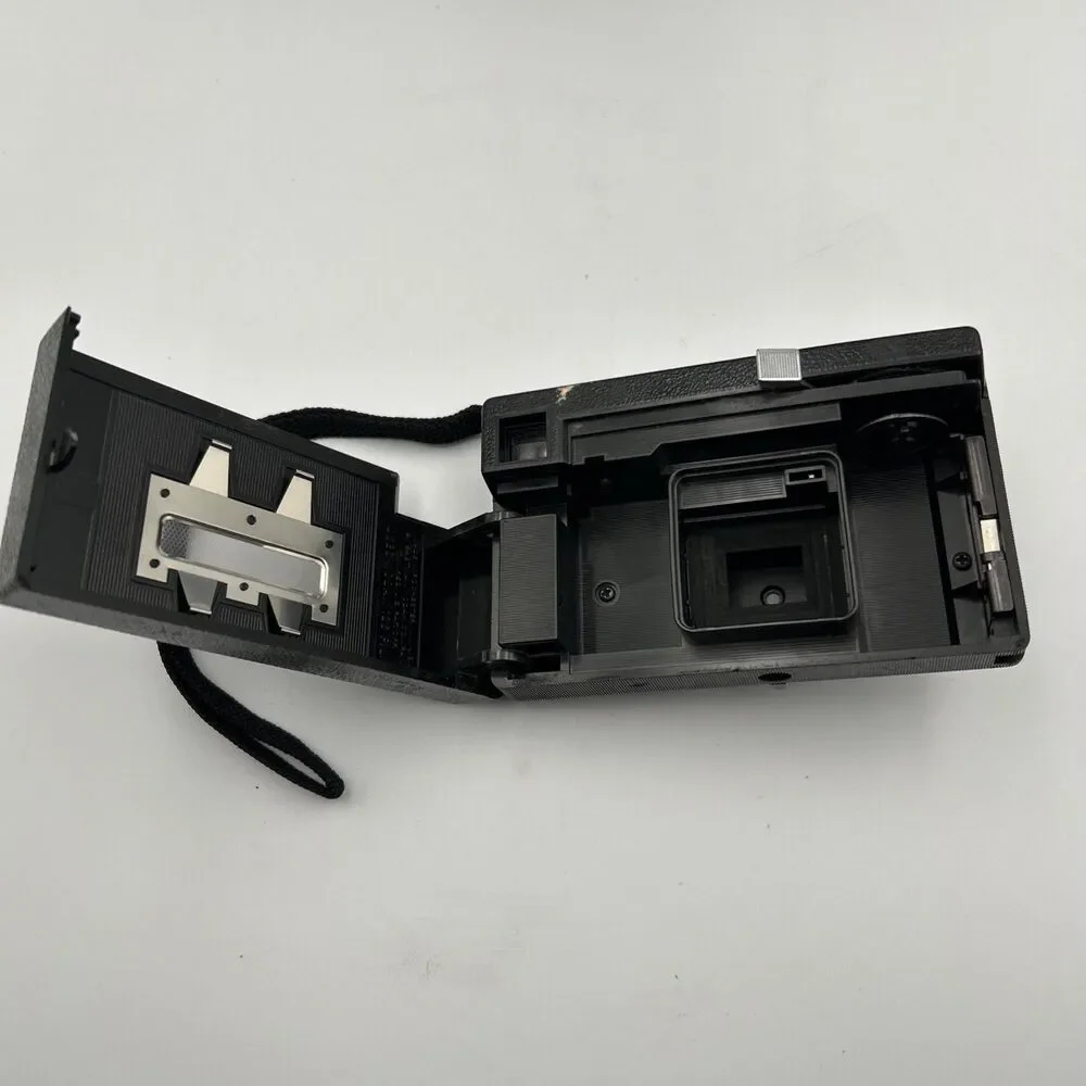 Vintage Kodak Instamatic X-15 126 Film Camera w/ Case & Manual Untested USA